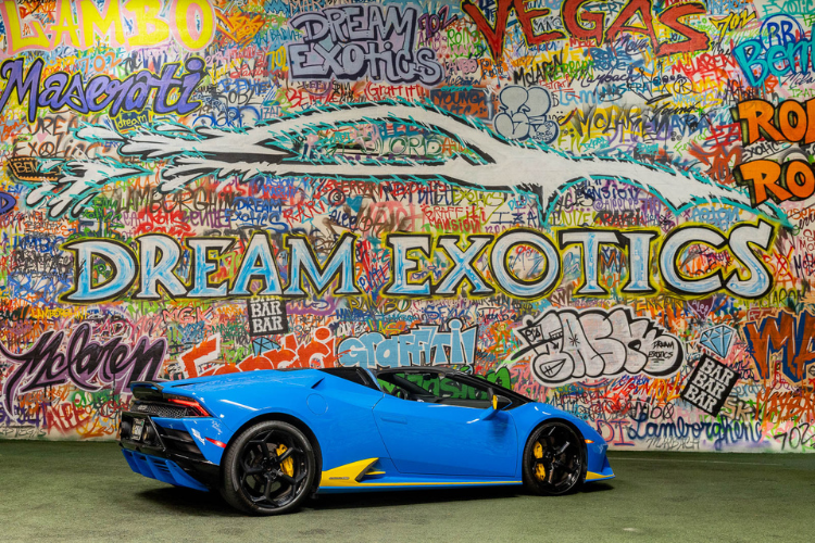 Blue Lamborghini Huracán EVO Spyder convertible rental in Los Angeles from Dream Exotics.