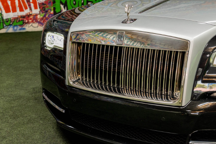 Black and silver Rolls-Royce Dawn convertible rental in Los Angeles from Dream Exotics.