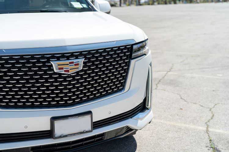 Cadillac Escalade (2022-White)