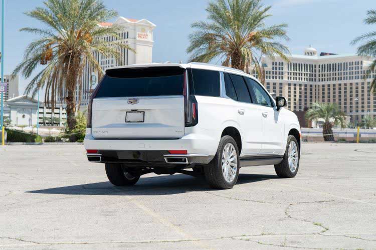 Cadillac Escalade (2022-White)