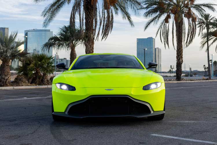 Aston Martin Vantage, Yellow