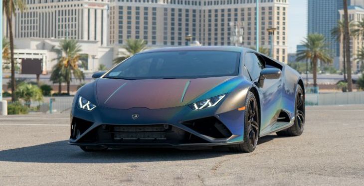 Lamborghini Huracán Rental: EVO or STO