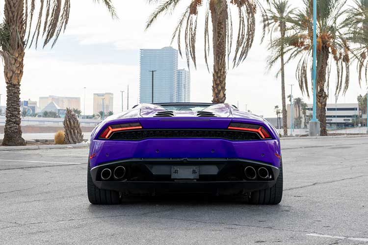 Lamborghini Huracán Spyder (Purple)