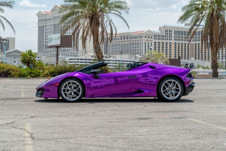 Lamborghini Huracán Spyder Purple