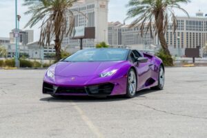 Lamborghini Huracán Spyder Purple